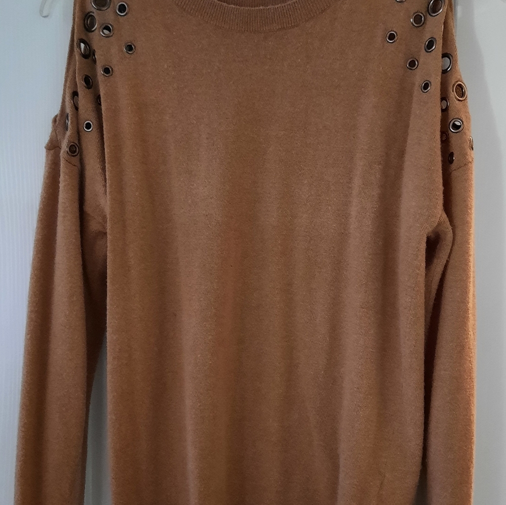 Beatiful cold shoulder camel-colored INC sweater